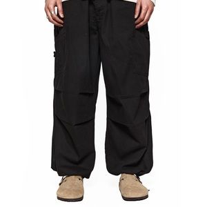 COPY - jaded london cargo parachute pants black size M
